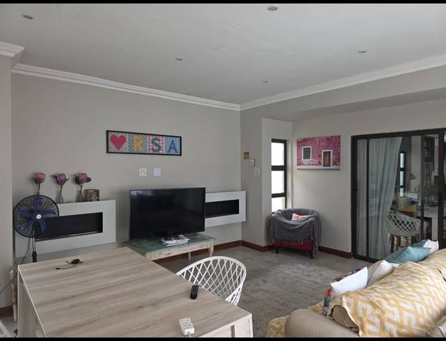 4 BEDROOM HOUSE FOR SALE IN ZAMBEZI COUNTRY ESTATE